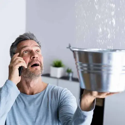 infiltration d'eau sur toiture à Fréjus